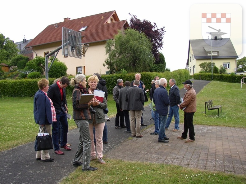 Unser Dorf hat Zukunft - Bezirkskommission begutachtet Schmißberg 50.JPG