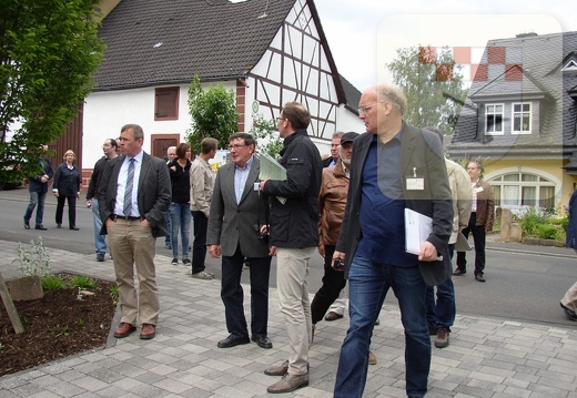 Unser Dorf hat Zukunft - Bezirkskommission begutachtet Schmißberg 57.JPG