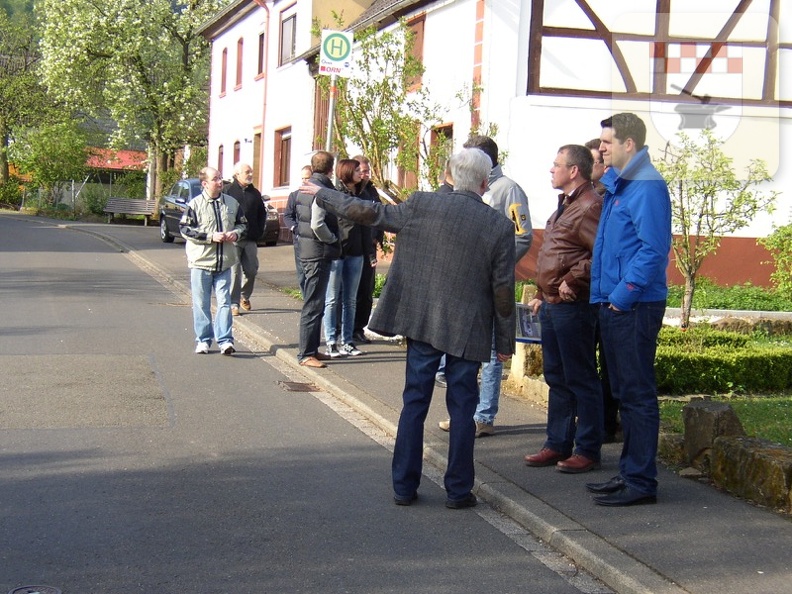 Unser Dorf hat Zukunft - Kreiskommission begutachtet Schmißberg 23.JPG