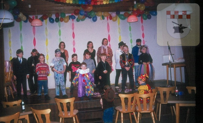 Kinderfasenacht im Schmißberger Gemeinschaftshaus 1997 3.jpg