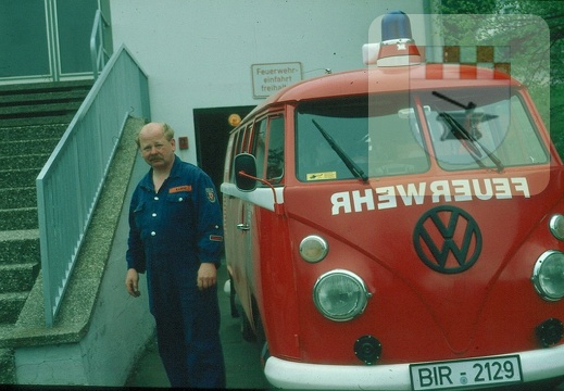 Sanierung des Schmißberger Feuerwehrautos 1993 7.jpg