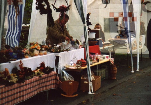 Mantelmarkt in Schmißberg 2000 4.jpg