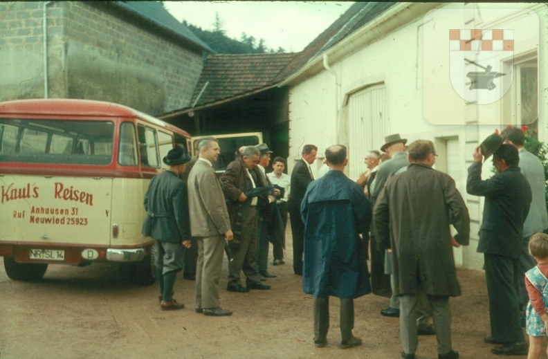 Unser Dorf hat Zukunft 1966 - Bezirkskommission begutachtet Schmißberg 3.jpg