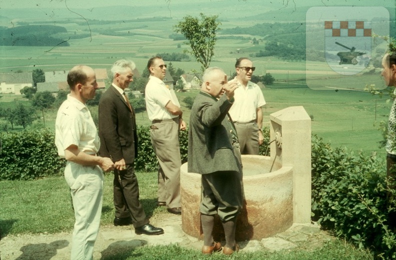 Unser Dorf hat Zukunft 1966 - Kreiskommission begutachtet Schmißberg 7.jpg