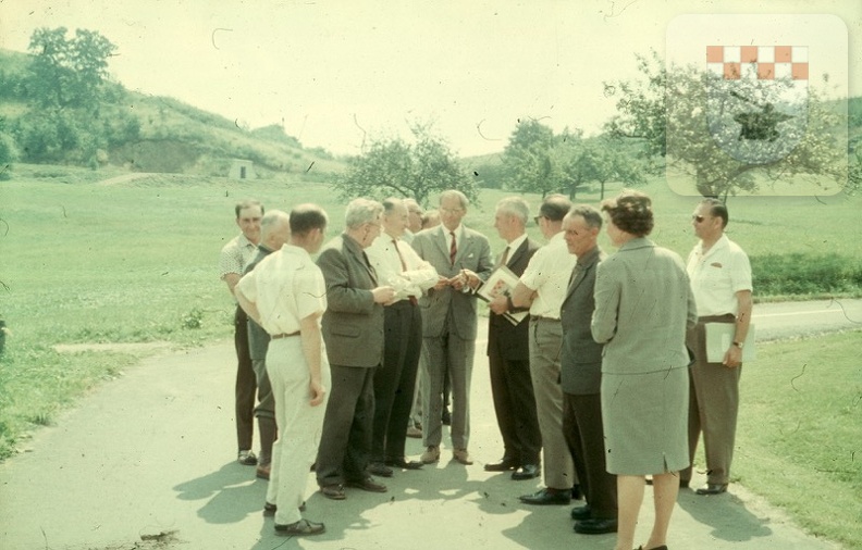 Unser Dorf hat Zukunft 1966 - Kreiskommission begutachtet Schmißberg 10.jpg