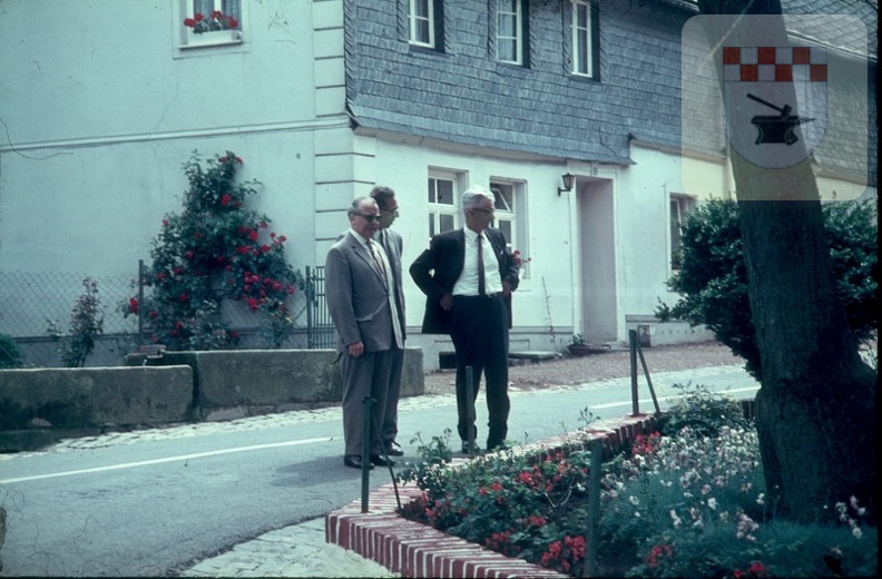 Unser Dorf hat Zukunft 1967 - Bezirkskommission begutachtet Schmißberg 5.jpg