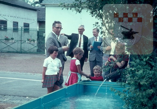Unser Dorf hat Zukunft 1967 - Bezirkskommission begutachtet Schmißberg 6.jpg