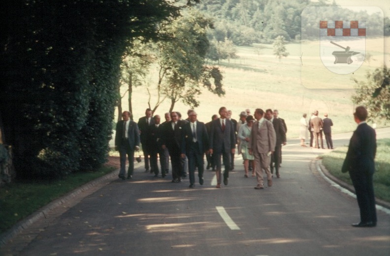 Unser Dorf hat Zukunft 1969 - Bundeskommission begutachtet Schmißberg 3.jpg