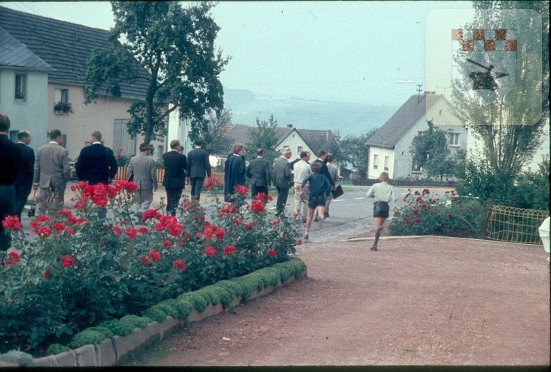 Unser Dorf hat Zukunft 1968 - Landeskommission begutachtet Schmißberg 7.jpg